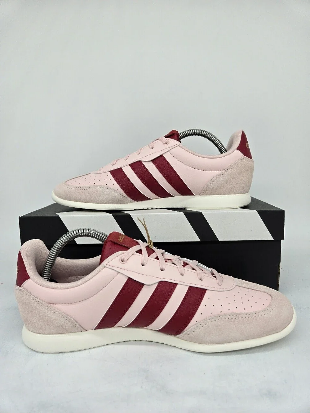 adidas Women's Barreda Lo KI9262 Sandy Pink Victory Red Shoes Size 8